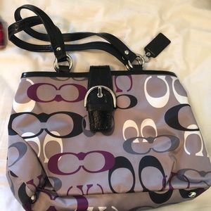 Coach shoulder bag GUC/EUC